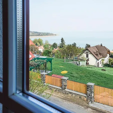 Villa Riza Badacsonytomaj