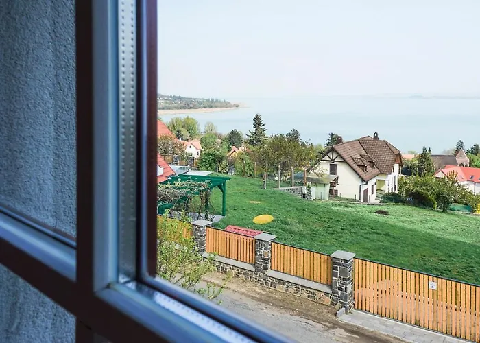 Villa Riza Badacsonytomaj